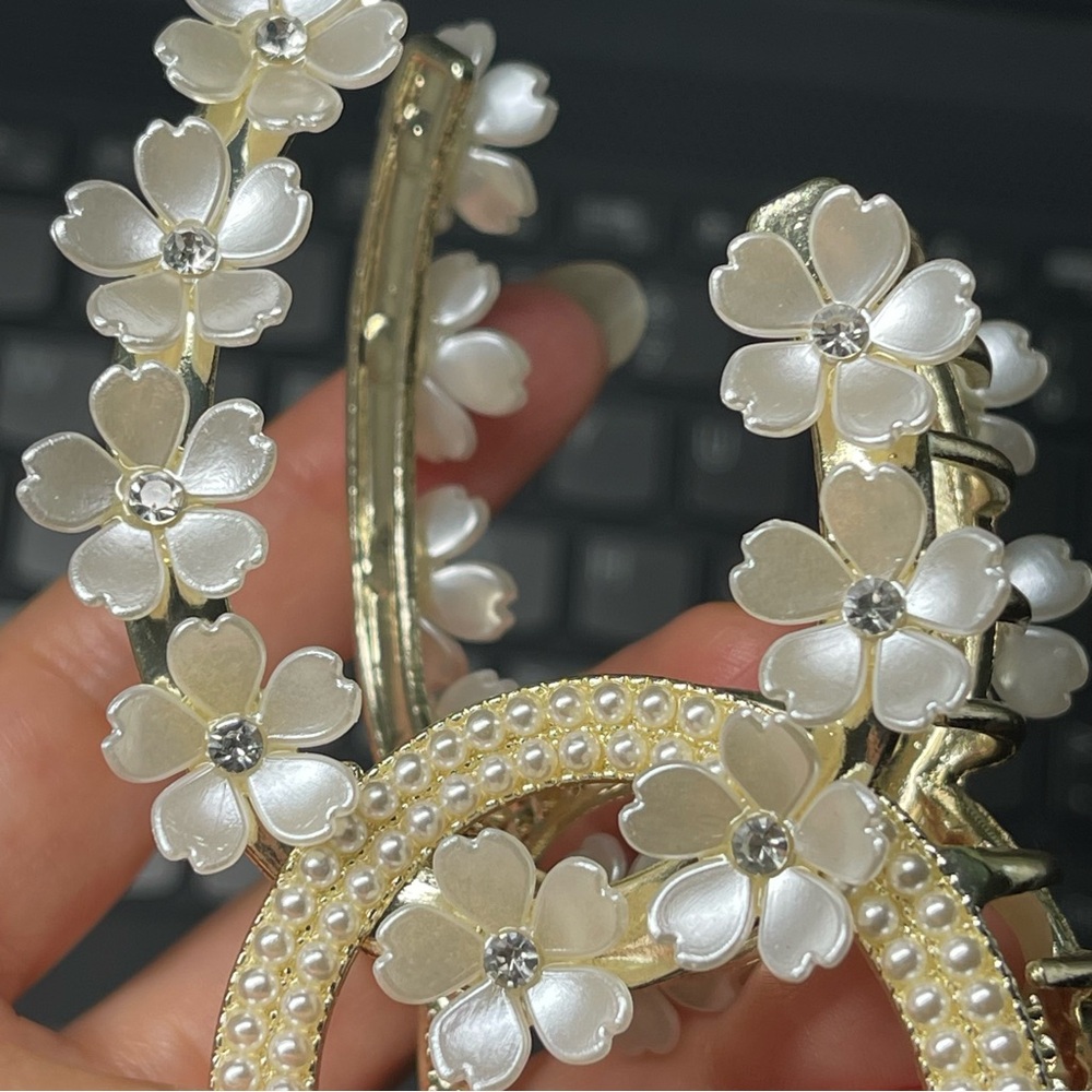 Brand new high-quality flower hair clip - Picture 7 of 12